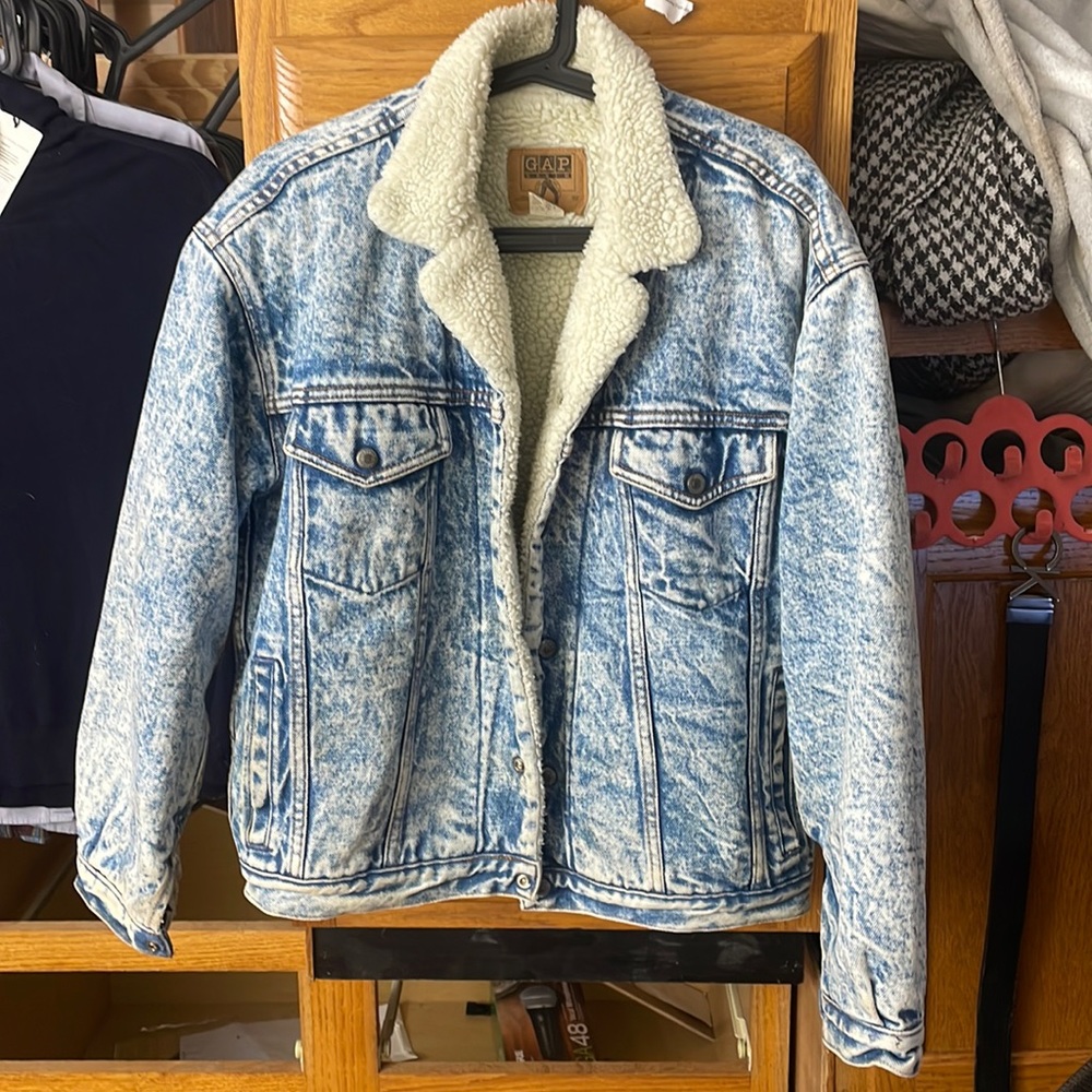Vintage GAP Sherpa Lined Denim Jacket